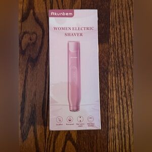 New / sealed TikTok viral bikini shaver